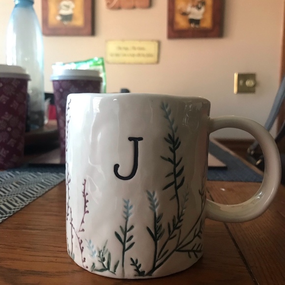 Meet your Posher, Jennifer - Picture 1 of 1